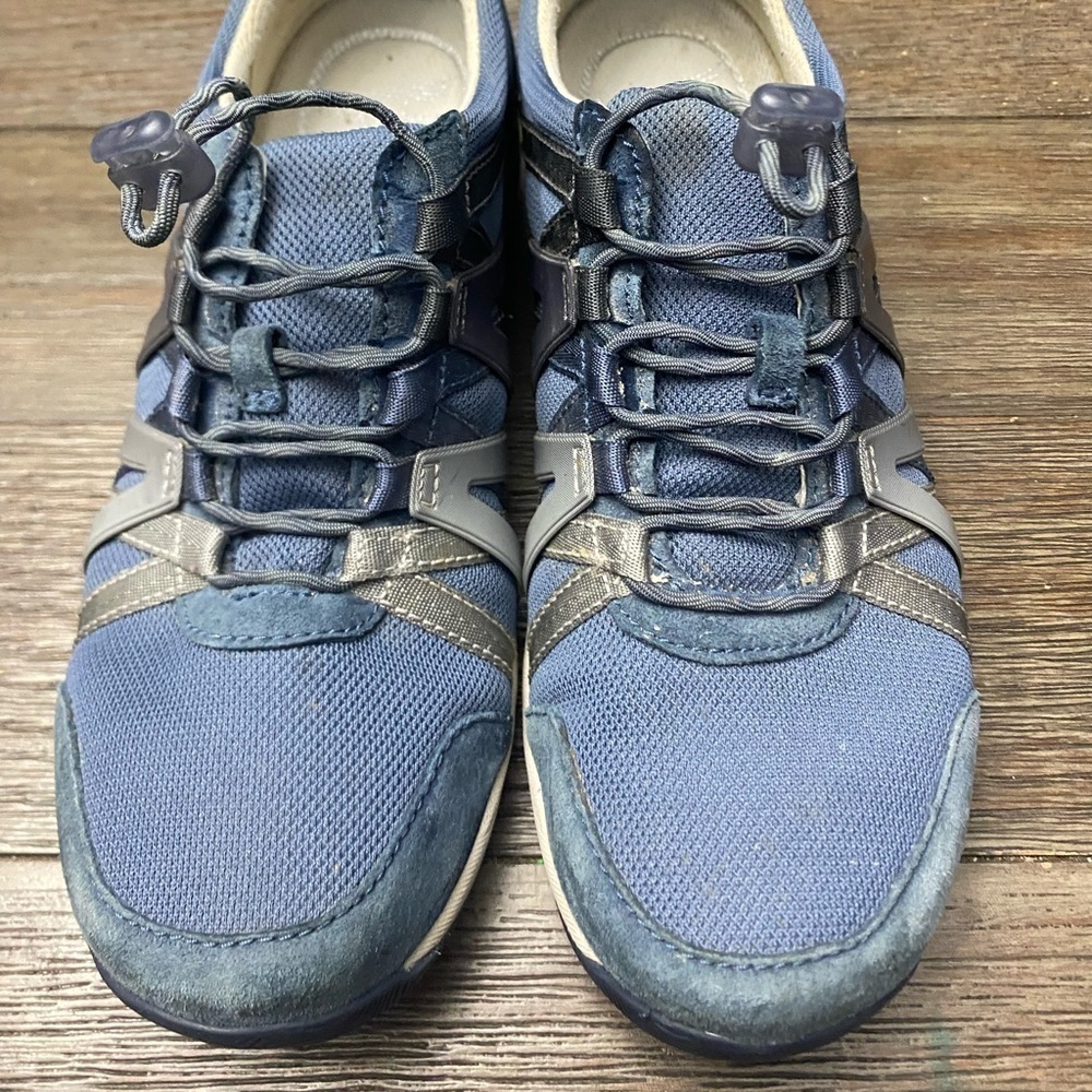 Dansko Womens Henriette Suede Sneaker Navy EU39 M US8.5-9